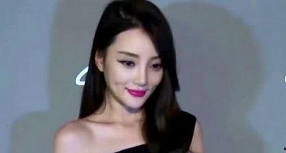 李小璐是啥背景,从影视新星到家庭生活，揭秘她的成长背景与人生轨迹