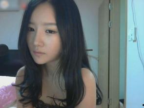 女主播把胸罩视频,引发网友热议