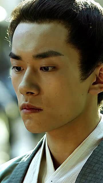 新演员,演绎精彩人生篇章